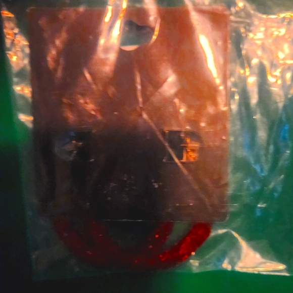 🆕️ NWT Embellished Red Beaded Hoop Earrings - Picture 6 of 6